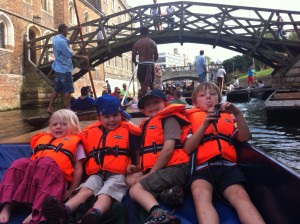 smile-camera-liz-weston punting on the river cam